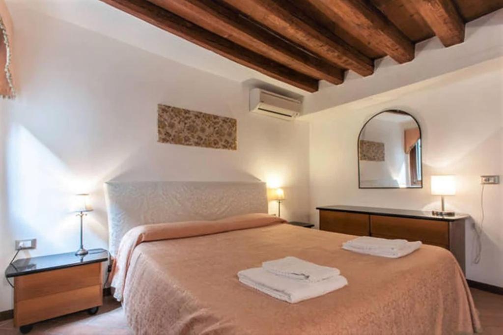 Emmalu Apartment Venesia Bagian luar foto